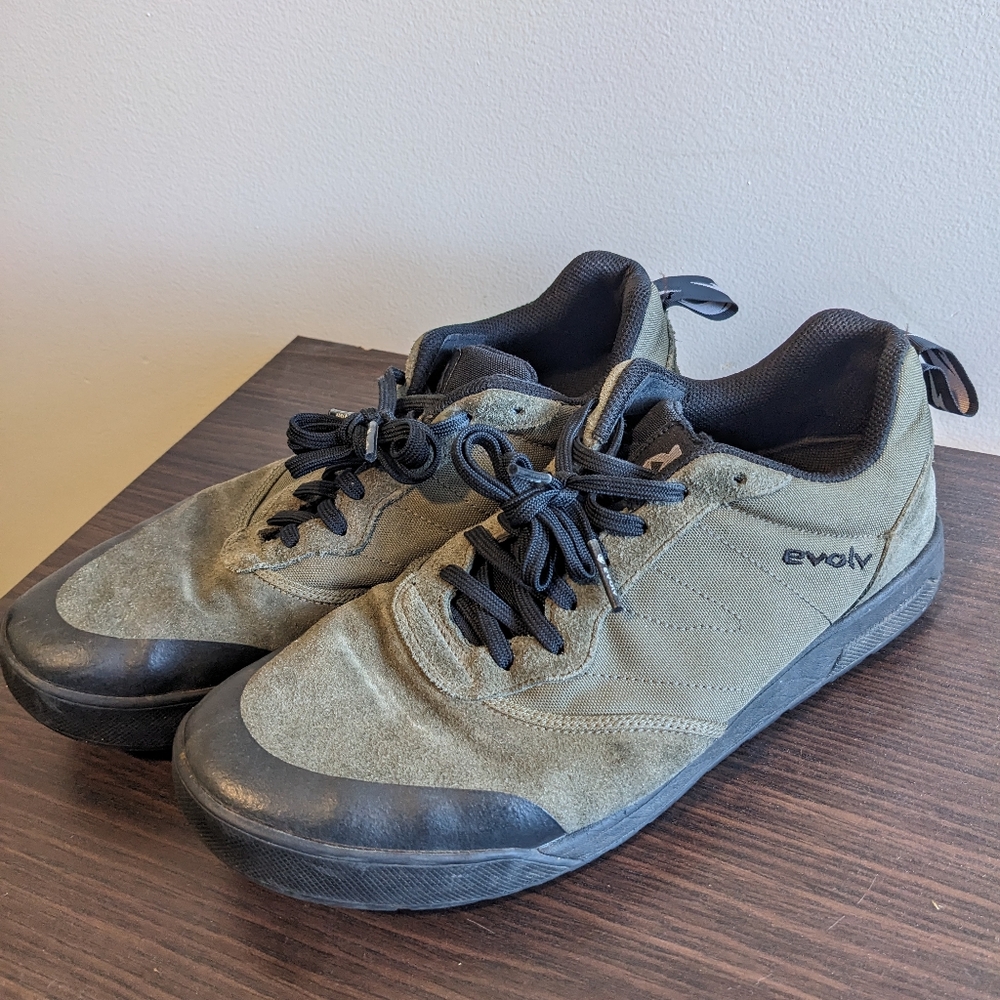 Evolv approach shoes